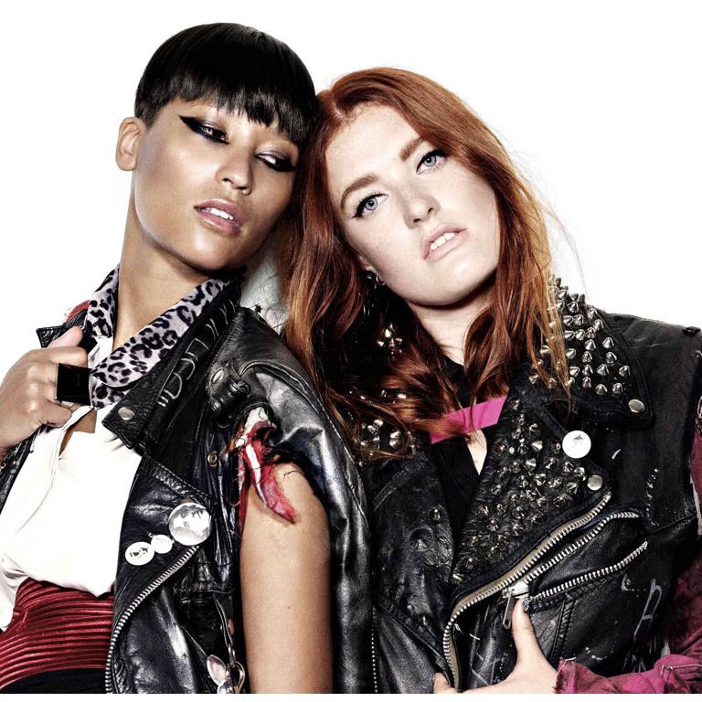 Icona pop charli xcx i love it. Icona Pop Charli XCX. Icona Pop Emergency. Icona Pop рыжая.